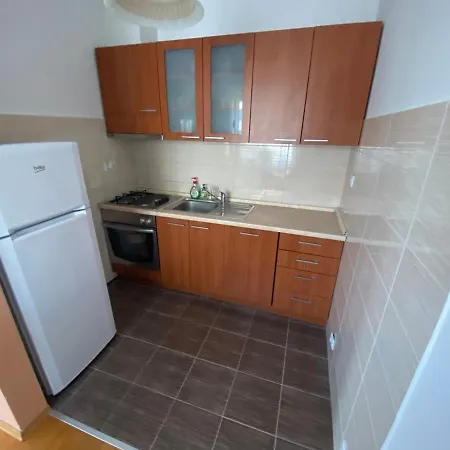 Apartman Sara Apartman *